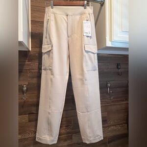Athleta NEW with Tags EndlessCargo Pant Size 6 Beige